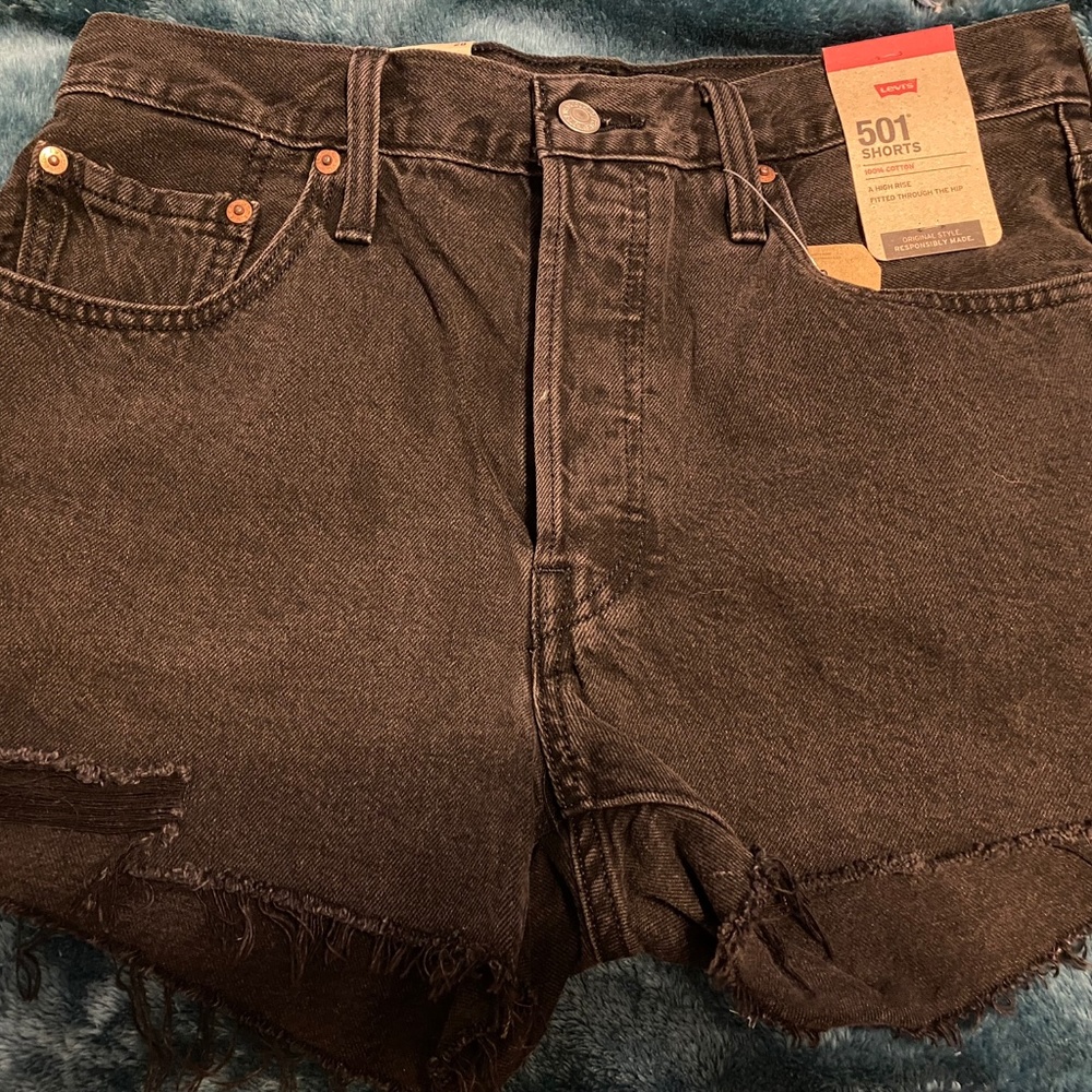 Levi’s jean shorts NWT